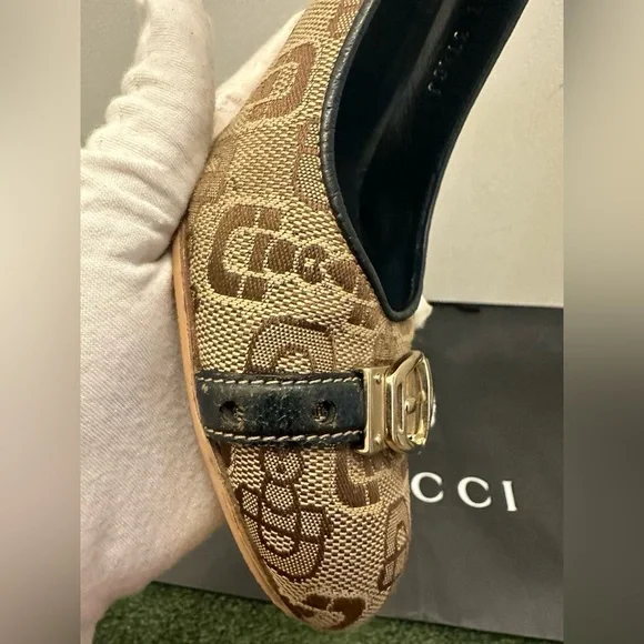 Sold❗️Gucci Horsebit shoes - Picture 4 of 14